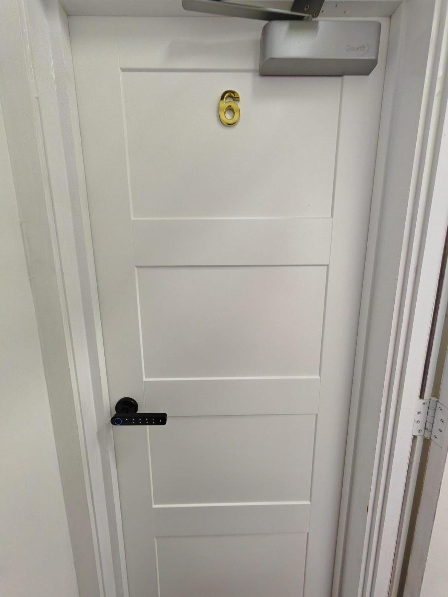 Stay Hub City Centre - Self Check-In Birmingham Phòng bức ảnh