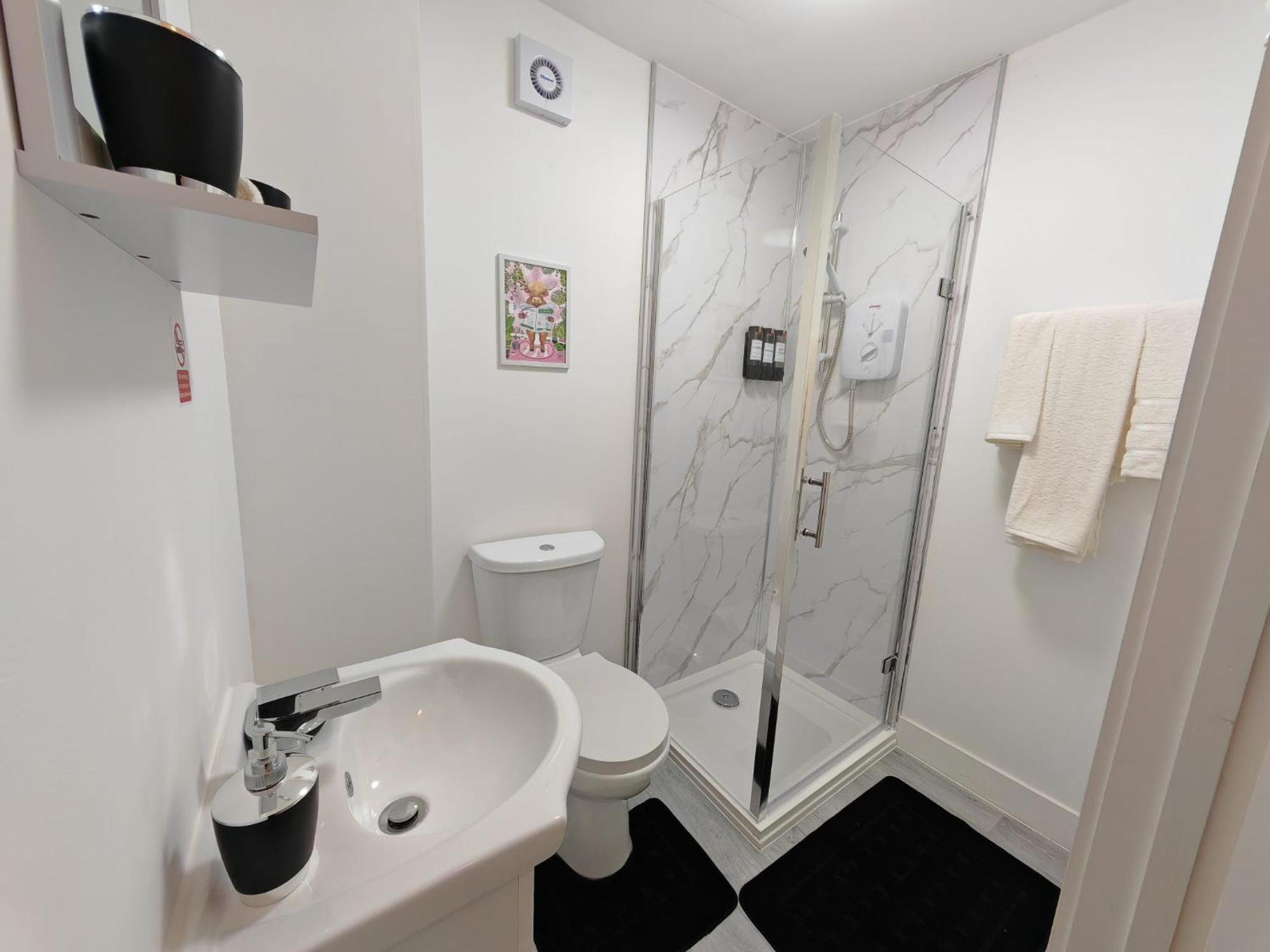 Stay Hub City Centre - Self Check-In Birmingham Ngoại thất bức ảnh