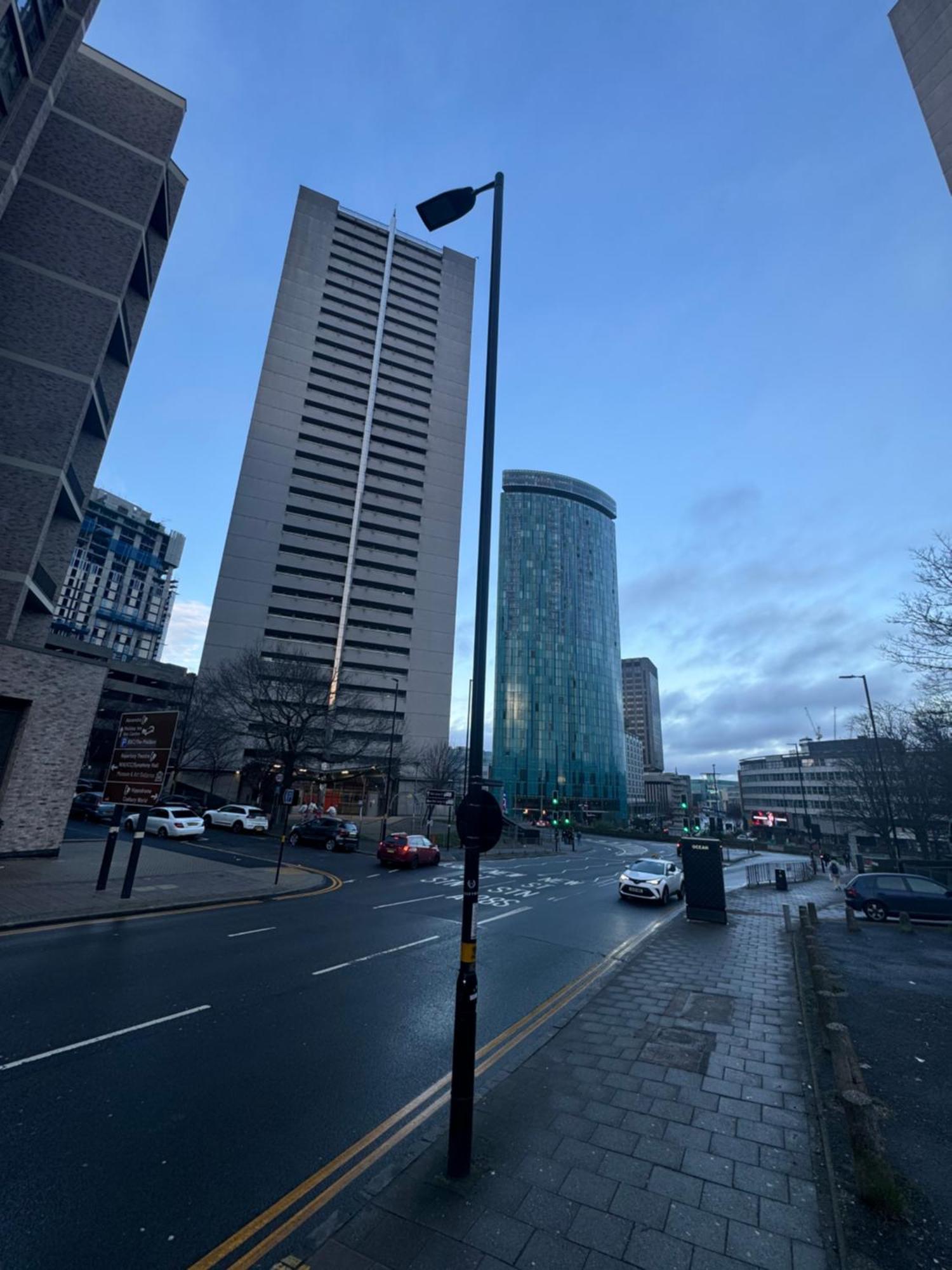 Stay Hub City Centre - Self Check-In Birmingham Ngoại thất bức ảnh